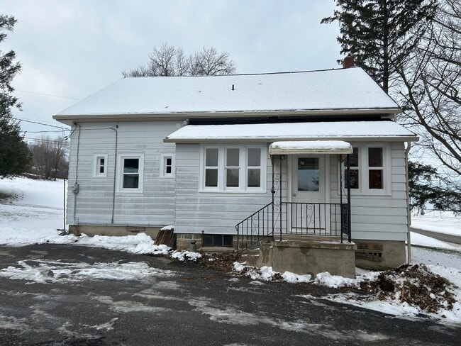 Building Photo - 5072 Strasburg Rd