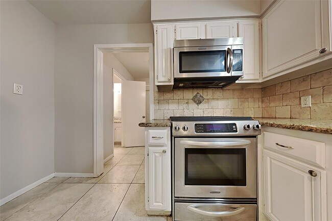 Building Photo - 1854 Spruce Knob Dr