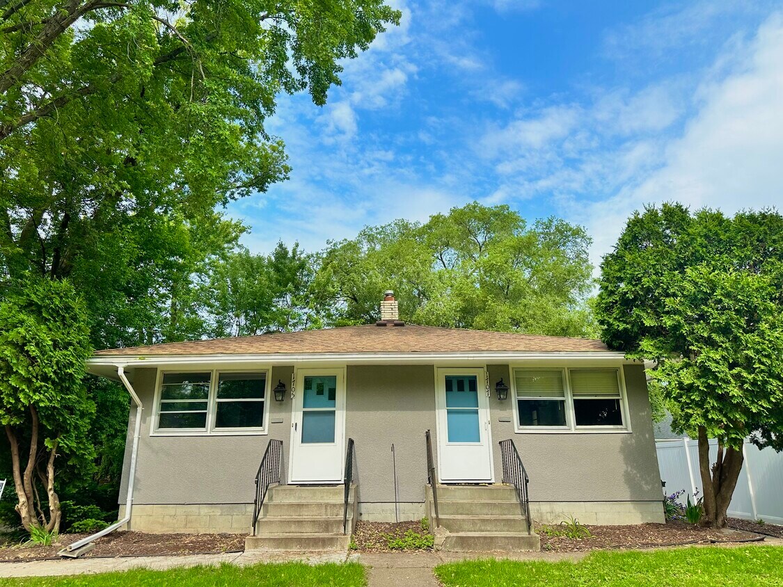 Foto principal - 1705 Albert St N