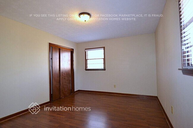 Building Photo - 7290 Hollyhock Dr
