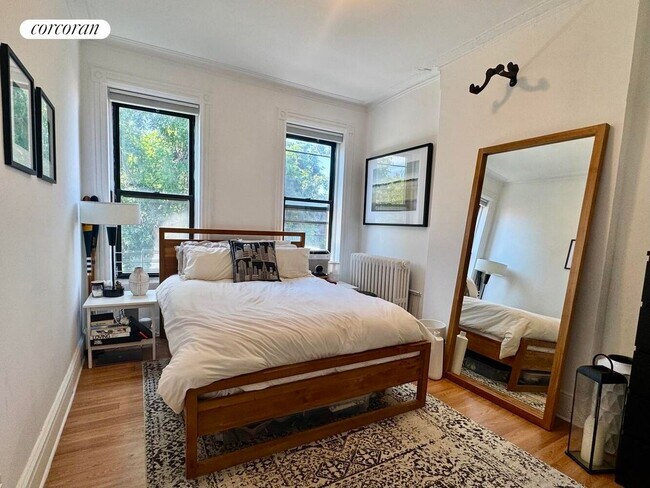 Foto del edificio - 358 8th St
