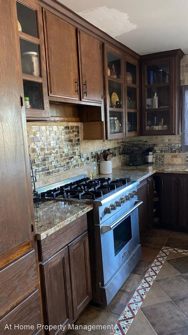 Foto del edificio - 3 br, 2 bath House - 8247 Stine Rd