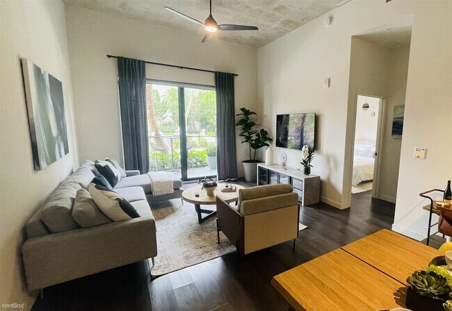 Foto del edificio - 1 br, 1 bath Condo - 6970 Bird Rd NUEVO AP...