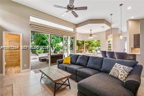 Foto del edificio - 1884 Classic Dr