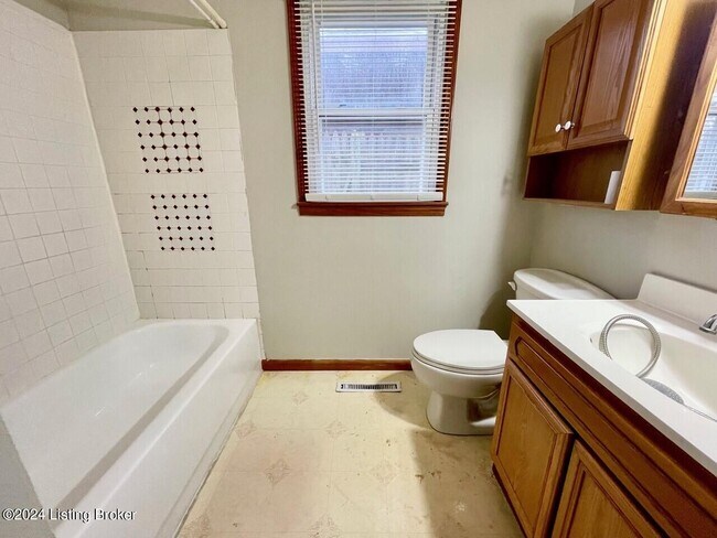 Building Photo - 5210 Delaware Dr