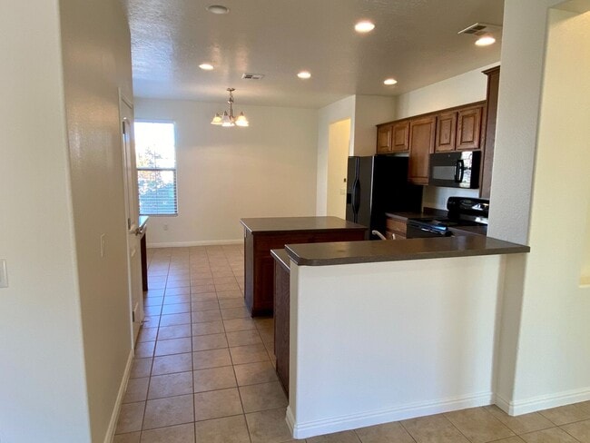 Building Photo - Home in Coral Canyon