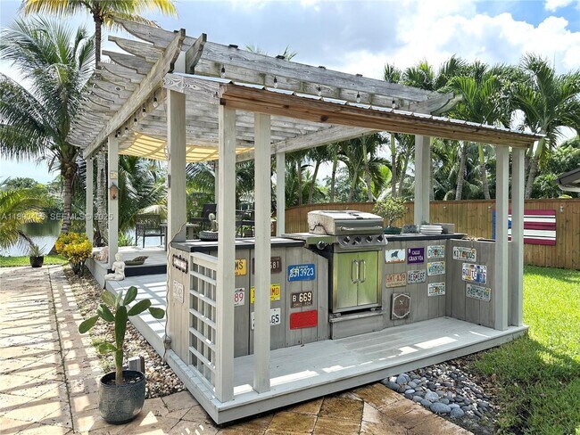 Foto del edificio - 960 Bayberry Point Dr