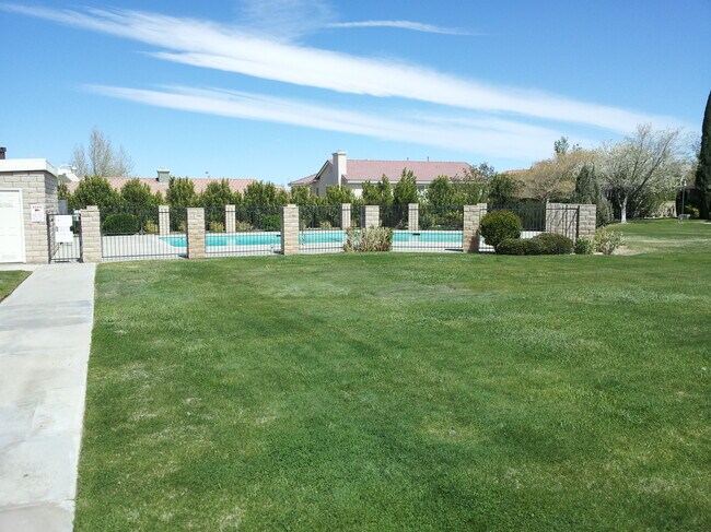 common area - 2851 W Ave J4