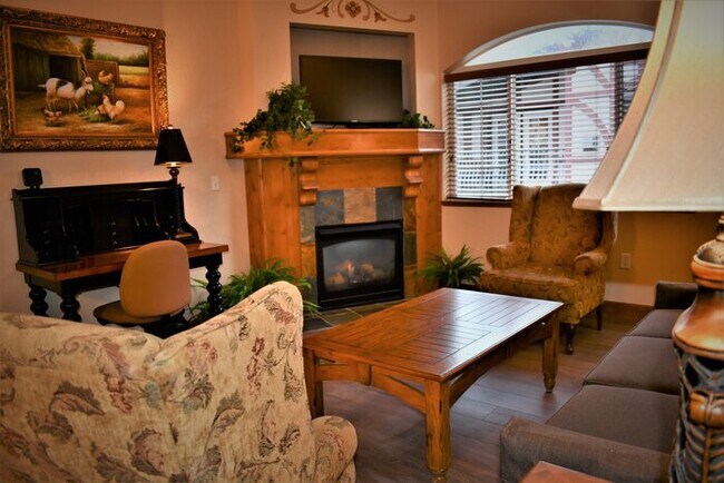 Foto del edificio - Villa 3050 2 Bed 2 Bath Full Kitchen