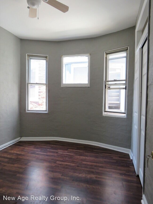 Building Photo - 5418 Sansom St