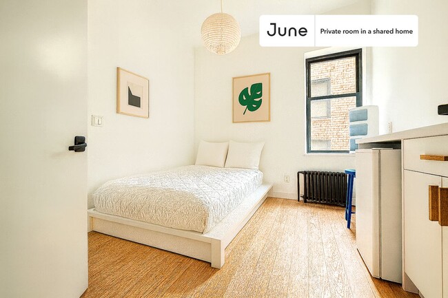 Room in Shared 3 bed/3 bath home - Room in Shared 3 bed/3 bath home