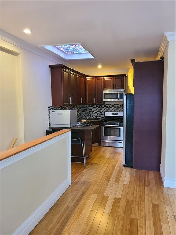 546 Hinsdale St, Brooklyn, NY 11207 Room for Rent in Brooklyn, NY