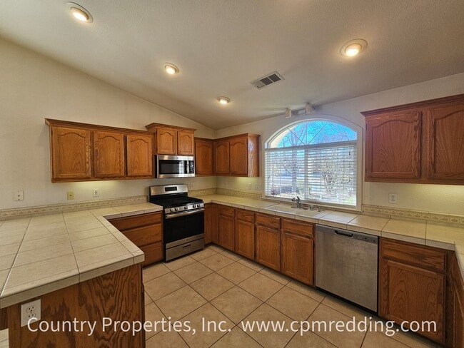 Building Photo - 3875 Meadow Oak Way