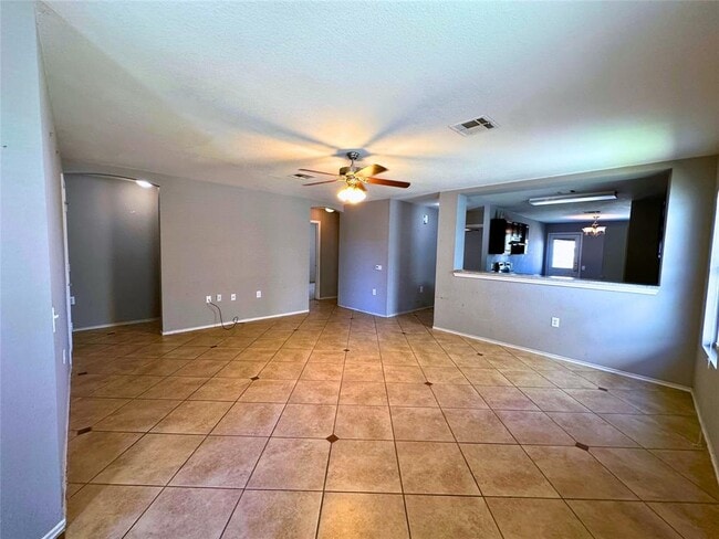 Building Photo - 7424 Cayenne Ln