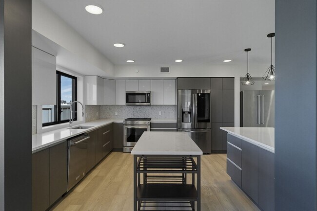 Foto del edificio - 85 Willow Ct