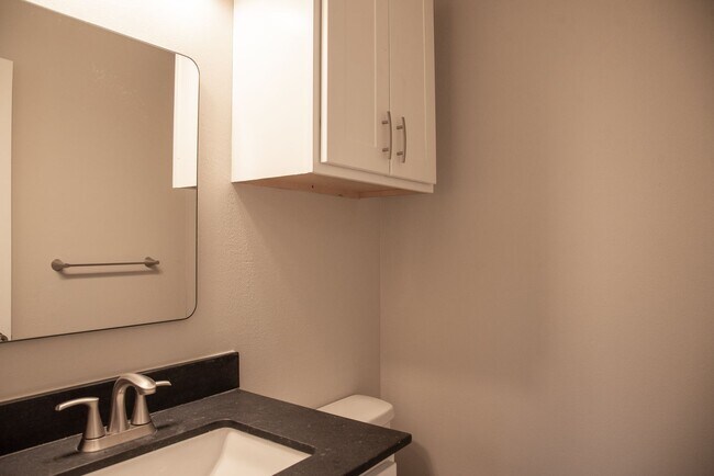 Building Photo - 1711TP