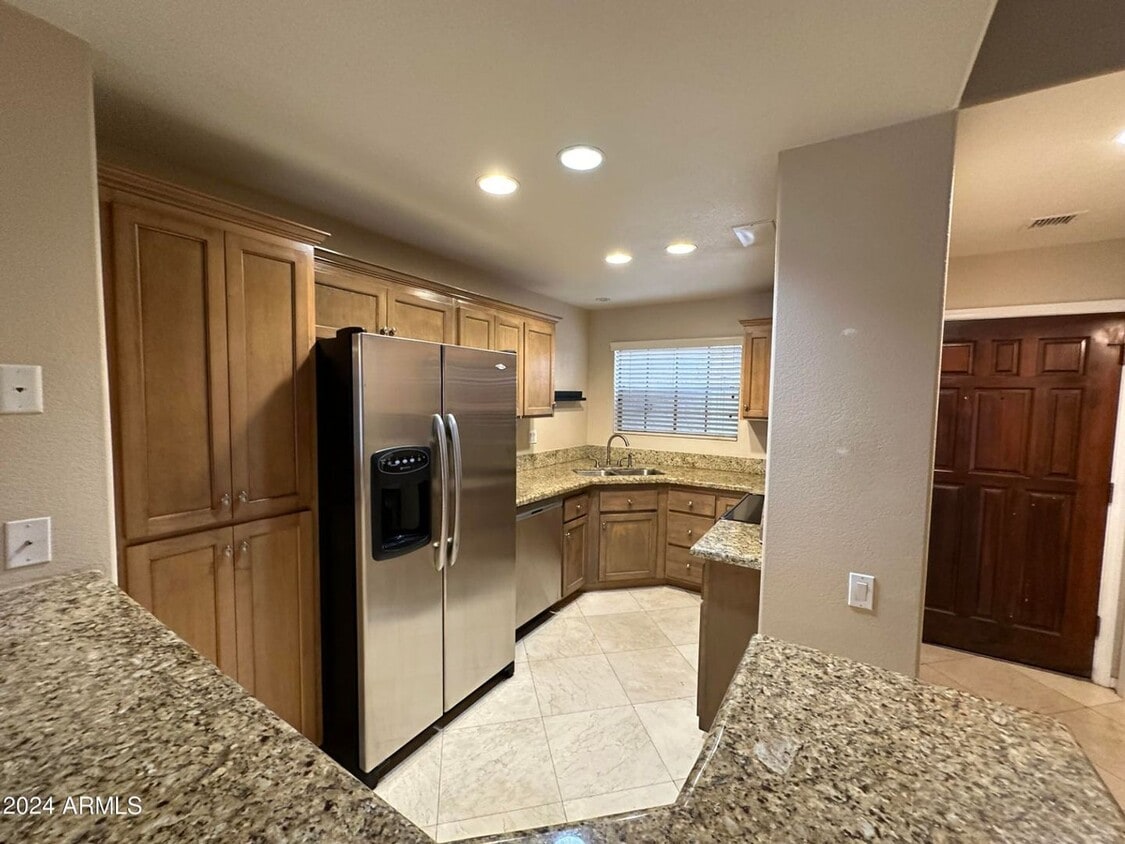 COMING SOON 2-Story Family Townhome in Sco... - COMING SOON 2-Story Family Townhome in Sco...