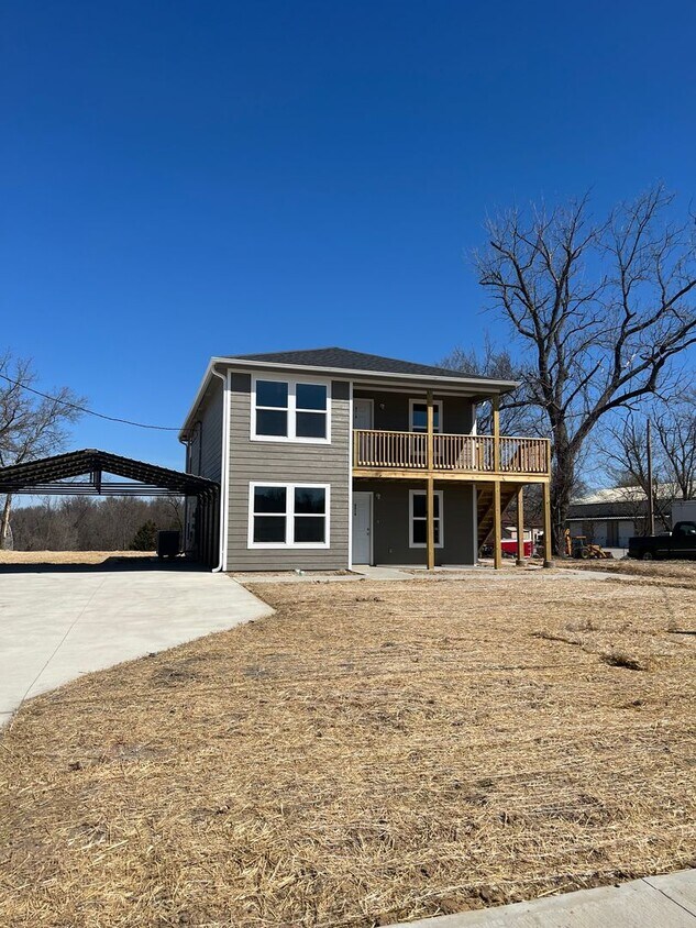 709 S Holden Apartment for Rent in Warrensburg, MO