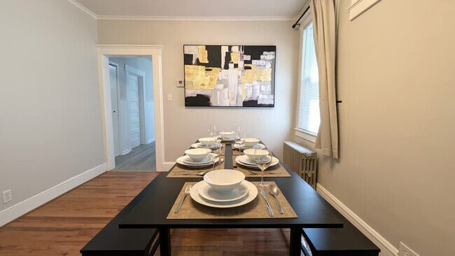 Building Photo - 205 S Essex Ave