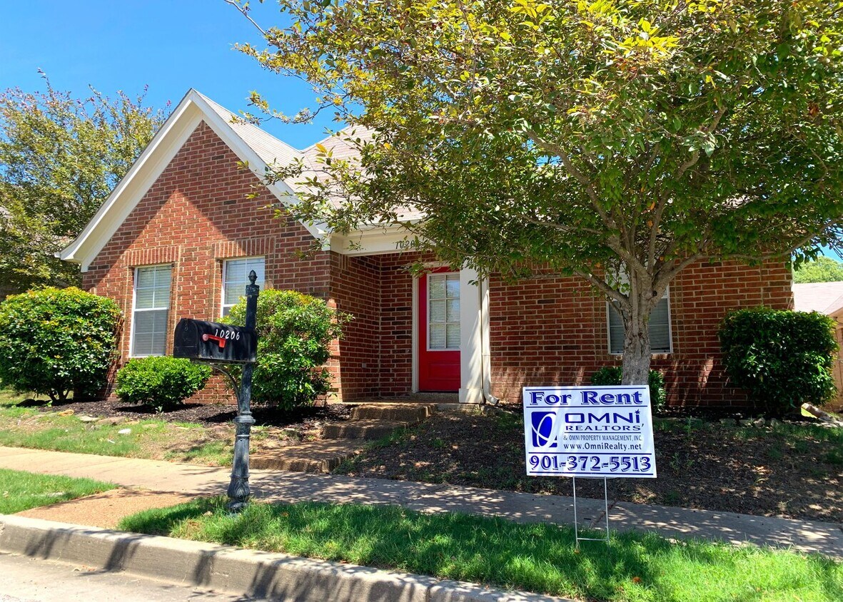 Foto principal - Awesome Home for Rent!!!! UNDER REPAIR