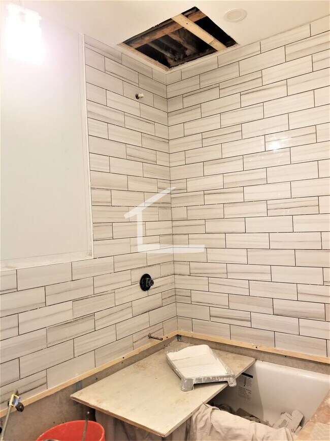 Foto del edificio - Nice 2 bed in Lower Allston