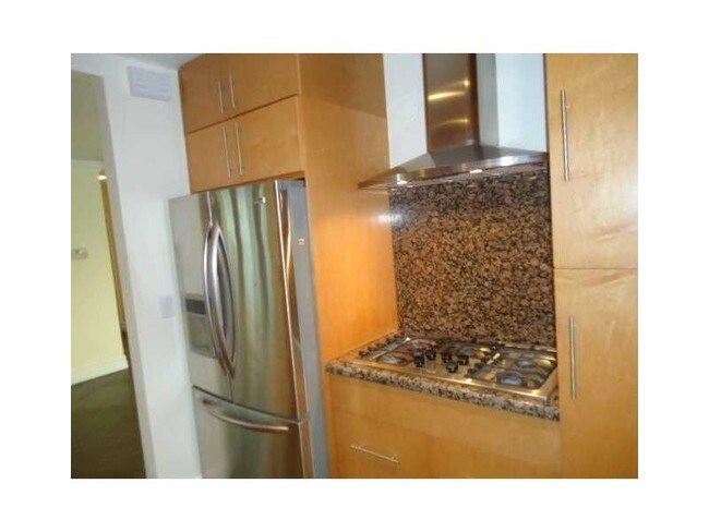 Foto del edificio - 9133 Froude Ave