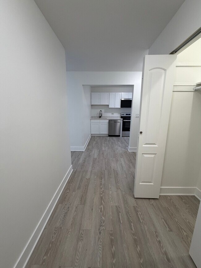 Foto del edificio - 7200 N Claremont Ave