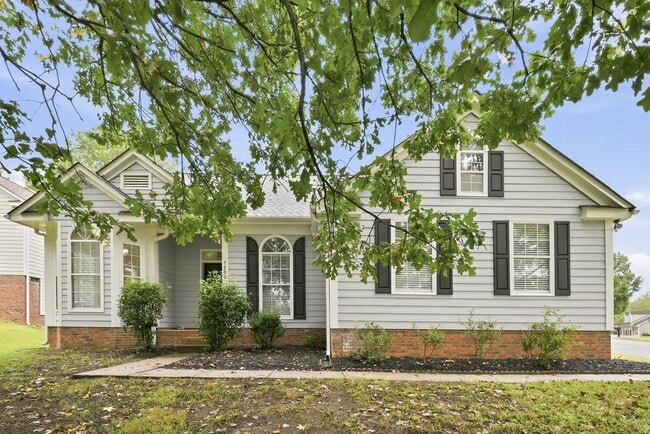 Building Photo - 7200 Daerwood Pl