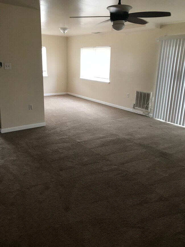 Building Photo - 350 Gatewater Ct