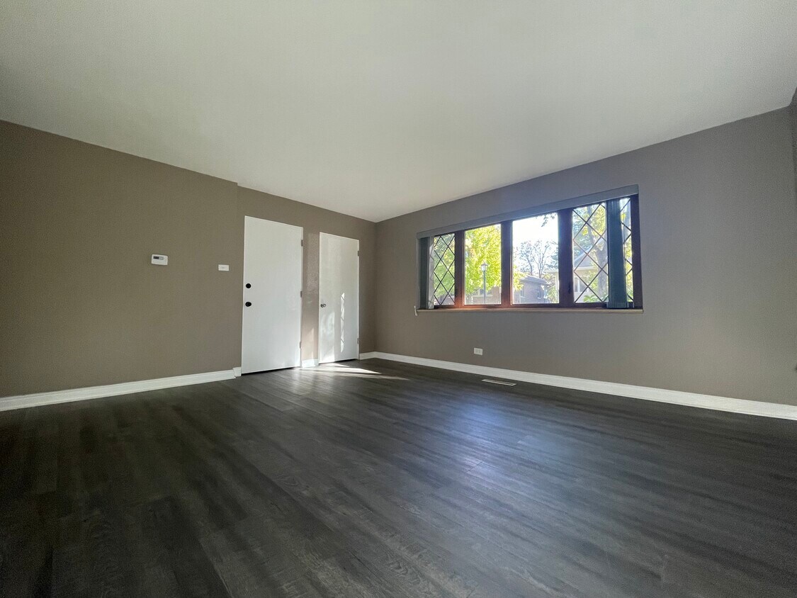 Foto principal - 148 E Quincy St