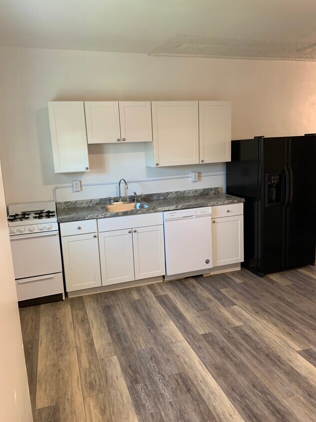Foto principal - 337 Atwood St
