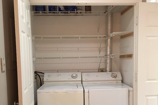 Extra Large Capacity Laundry - 2001 12th St NW