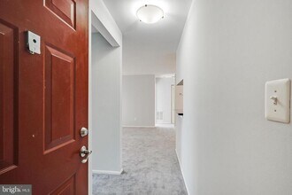 Building Photo - 1781 Jonathan Way