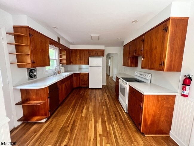 Building Photo - 95 Port Colden Rd
