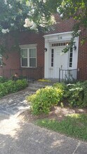 Building Photo - 116 S Marshall St