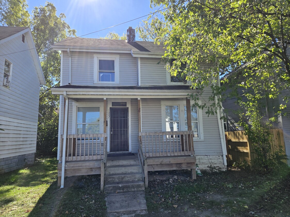 Primary Photo - 1007 Mcclelland Ave