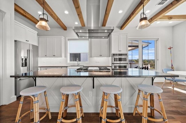 Building Photo - 19601 Flying J Blvd