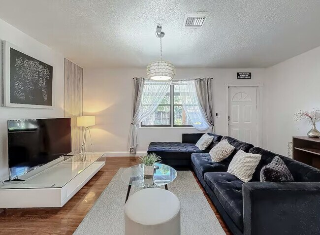Foto del edificio - 1416 NW 6th Ave