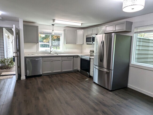 Foto del edificio - Harper Hill Rental, Next to Microsoft Campus