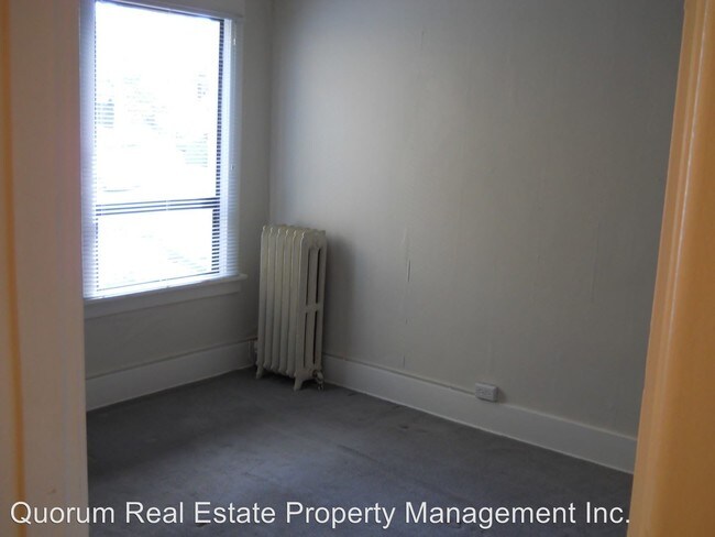 Foto del edificio - 2111 Nob Hill Ave N