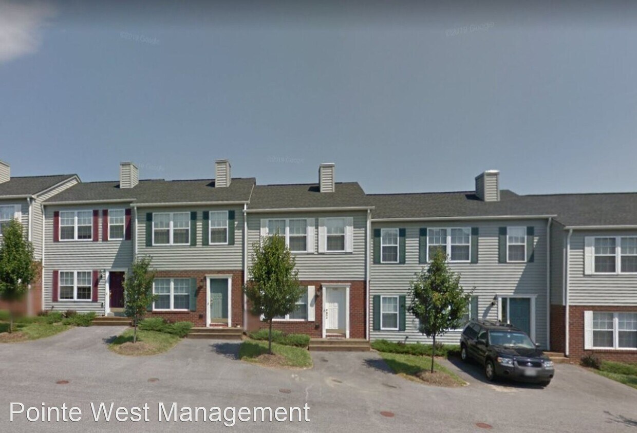 Foto principal - 1 br, 1.5 bath House - 1105 Oak Tree Blvd