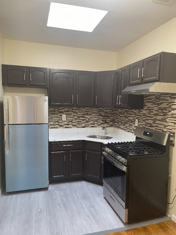 Foto principal - 130 Woodbine St