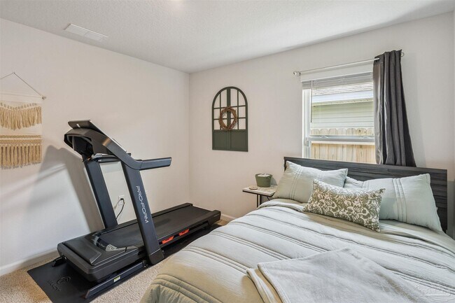 Foto del edificio - 5260 Peach Dr