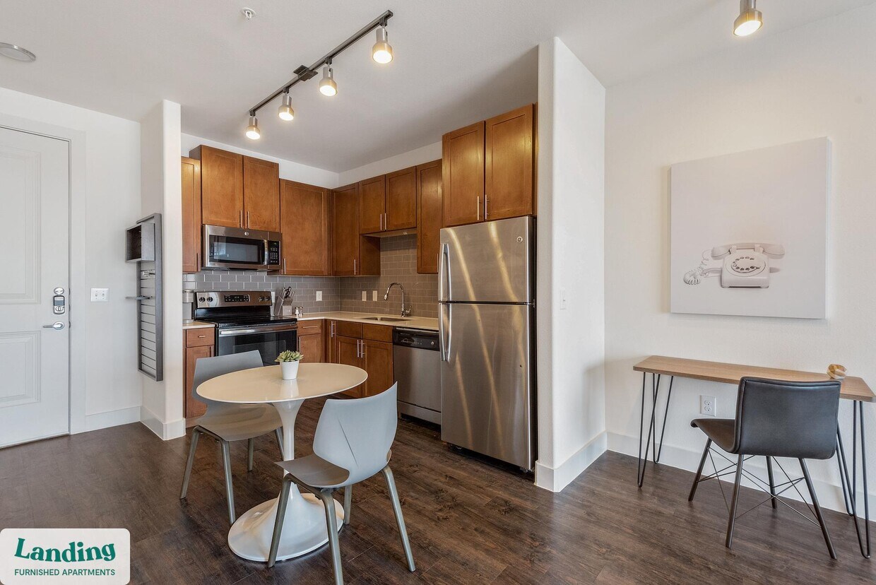 Foto principal - 1001 S Center St