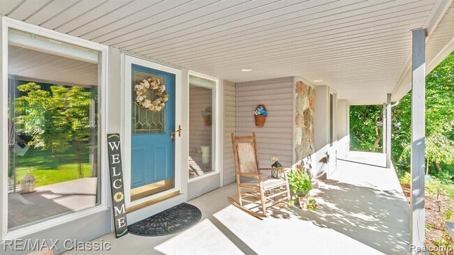 Building Photo - 3355 Boyer St