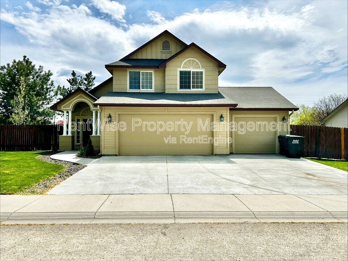 Foto principal - 1447 Kesler Dr W