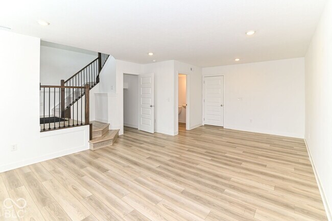 Building Photo - 13447 E 134th St