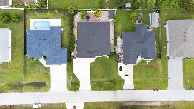 Building Photo - 1208 NW 21st Pl