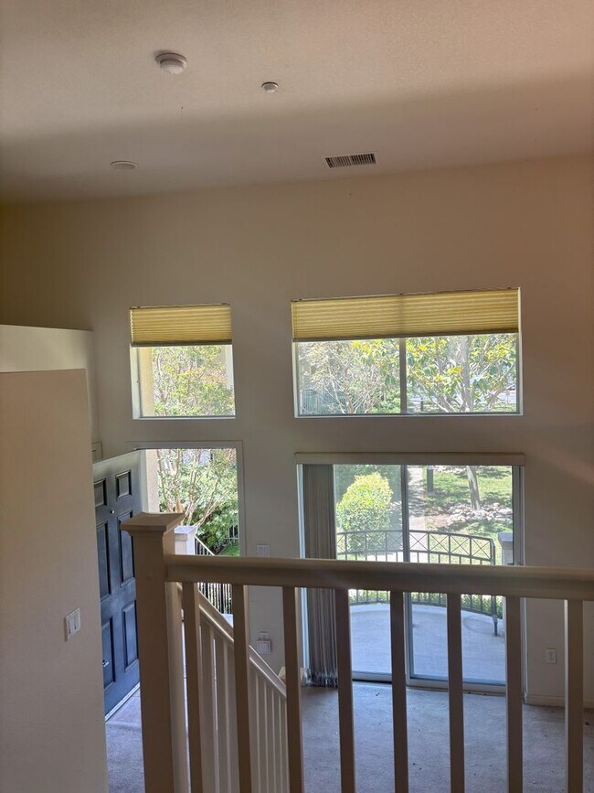 Foto del edificio - 3 Bedroom 2.5 Home in Whisman Station clos...