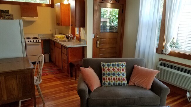 Foto del edificio - 3733 N Michigan Ave